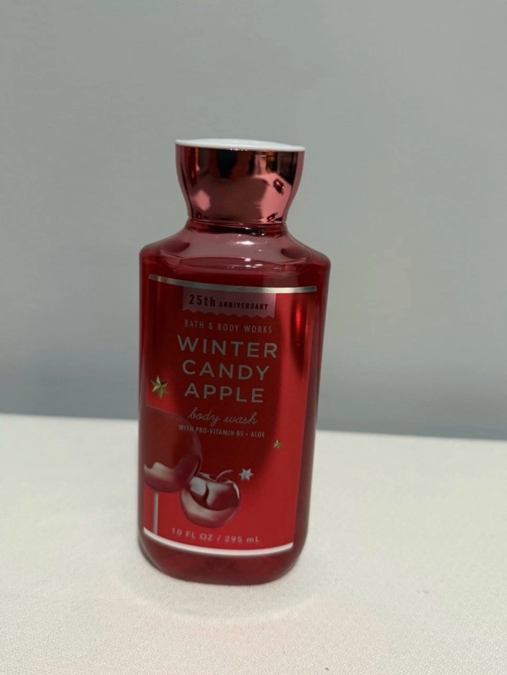 Bath & Body Works Winter Candy Apple Body Wash - Red